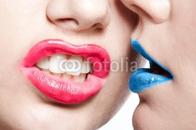 girl mouths kissing